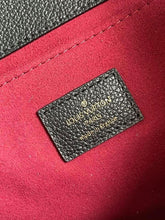 Load image into Gallery viewer, Louis Vuitton Pochette Metis Bag