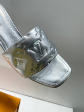 Load image into Gallery viewer, Louis Vuitton Revival Mule