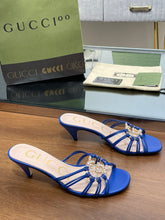 Load image into Gallery viewer, Gucci Women Slide Sandal With Crystals