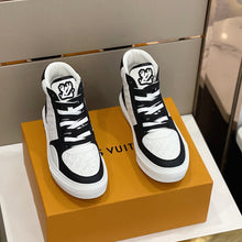 Load image into Gallery viewer, Louis Vuitton Ollie  Sneakers