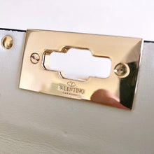 Load image into Gallery viewer, Valentino Garavani Rockstud Spike Medium Bag