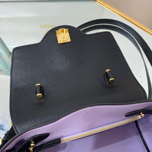 Load image into Gallery viewer, Versace La Medusa Medium Bag
