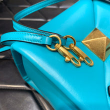 Load image into Gallery viewer, Valentino One Stud Small Bag