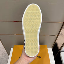 Load image into Gallery viewer, Louis Vuitton Ollie  Sneakers