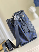 Load image into Gallery viewer, Louis Vuitton Muria Bag