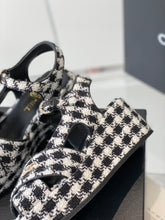 Load image into Gallery viewer, Chanel Platform Sandals