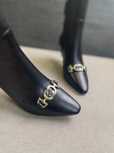 Load image into Gallery viewer, Gucci Pointed Cat heel Boots