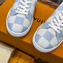 Load image into Gallery viewer, Louis Vuitton Resort Sneakers