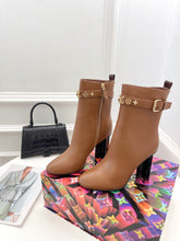 Load image into Gallery viewer, Louis Vuitton Silhouette Ankle Boots
