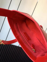 Load image into Gallery viewer, YSL Le 5 A 7 Hobo Bag In Smooth Leather