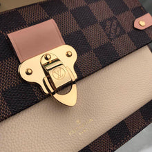 Load image into Gallery viewer, Louis Vuitton Vavin Chain Wallet