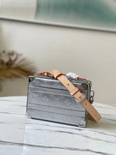Load image into Gallery viewer, Louis Vuitton Handle Trunk Bag