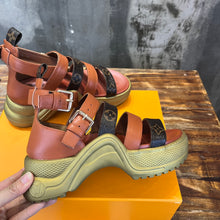 Load image into Gallery viewer, Louis Vuitton Archlight Flat Sandals