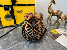 Load image into Gallery viewer, Fendi Mon Tresor Mini Bag