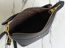 Load image into Gallery viewer, Louis Vuitton Cruiser PM Bag