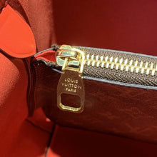 Load image into Gallery viewer, Louis Vuitton NeoNoe MM Bag - LUXURY KLOZETT