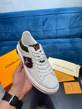 Load image into Gallery viewer, Louis Vuitton Time Out Sneakers
