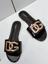Load image into Gallery viewer, Dolce & Gabbana Polished Calfskin Sliders with DG logo