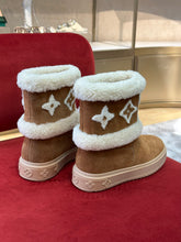 Load image into Gallery viewer, Louis Vuitton Snow DropFlat Ankle Boots
