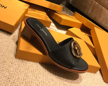 Load image into Gallery viewer, Louis Vuitton Lock It Mule