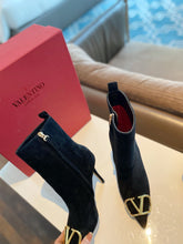 Load image into Gallery viewer, Valentino Boots