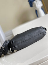 Load image into Gallery viewer, Louis Vuitton Scala Mini Pouch Bag