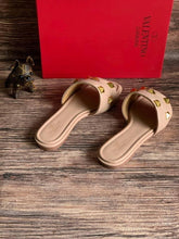 Load image into Gallery viewer, Valentino slides - LUXURY KLOZETT