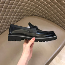 Load image into Gallery viewer, Louis Vuitton Major Loafer