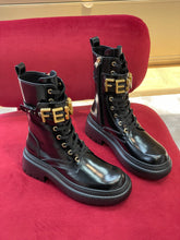 Load image into Gallery viewer, Fendi Fendigraphy Boots