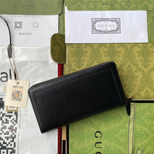 Load image into Gallery viewer, Gucci Diana Continental Wallet