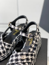 Load image into Gallery viewer, Chanel Platform Sandals