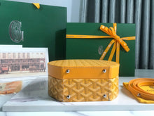 Load image into Gallery viewer, Goyard The Alto Hatbox Trunk Bag