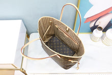 Load image into Gallery viewer, Louis Vuitton Neverfull MM Tote Bag