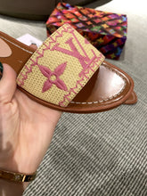 Load image into Gallery viewer, Louis Vuitton Lock It Flat Mule