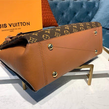 Load image into Gallery viewer, Louis Vuitton Surene MM Bag - LUXURY KLOZETT