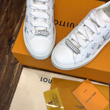 Load image into Gallery viewer, Louis Vuitton Time Out Sneaker