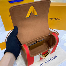Load image into Gallery viewer, Louis Vuitton Twist PM Bag