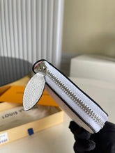 Load image into Gallery viewer, Louis Vuitton Zippy Wallet