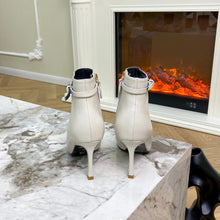 Load image into Gallery viewer, Louis Vuitton Signature Ankle Boot
