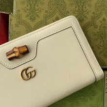 Load image into Gallery viewer, Gucci Diana Continental Wallet