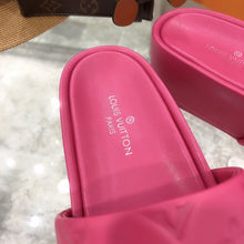 Load image into Gallery viewer, Louis Vuitton Jumbo Platform Mule