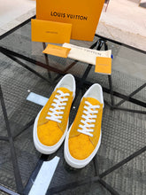 Load image into Gallery viewer, Louis Vuitton Ollie Sneakers
