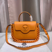 Load image into Gallery viewer, Versace La Medusa Medium Bag