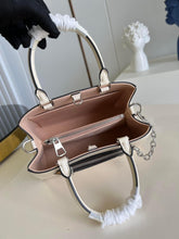 Load image into Gallery viewer, Louis Vuitton Marelle Tote MM Bag