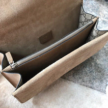 Load image into Gallery viewer, Gucci Dionysus Small shoulder bag - LUXURY KLOZETT