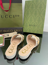 Load image into Gallery viewer, Gucci GG Raffia Effect Slide