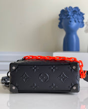 Load image into Gallery viewer, Louis Vuitton Mini Solf Trunk Bag