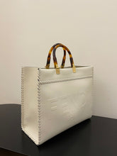 Load image into Gallery viewer, Fendi Sunshine Shopper Medium Bag