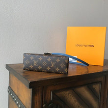 Load image into Gallery viewer, Louis Vuitton Locky BB Bag - LUXURY KLOZETT