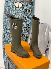 Load image into Gallery viewer, Louis Vuitton Territory high Boots